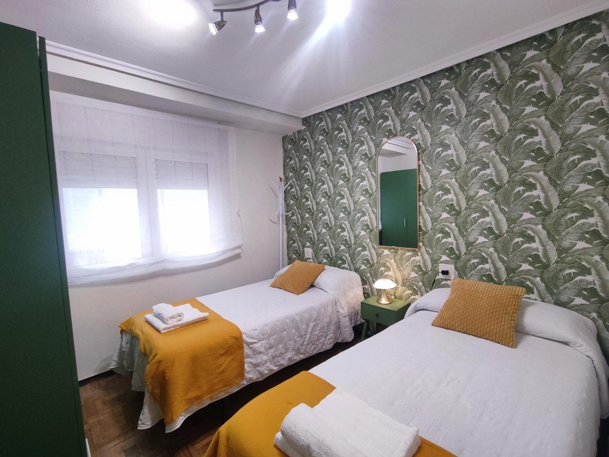 Apartamento Centrico Con Wifi Avilés Екстериор снимка